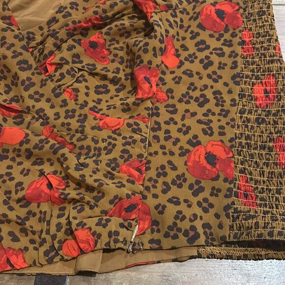 ASTR the Label Floral Leopard Print Puff Sleeve Cropped Shirred Blouse Small - Picture 7 of 9